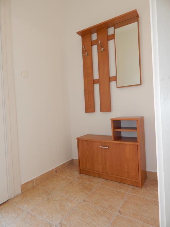 Апартаменты Csillagvirag Apartman Мошонмадьяровар Экстерьер фото