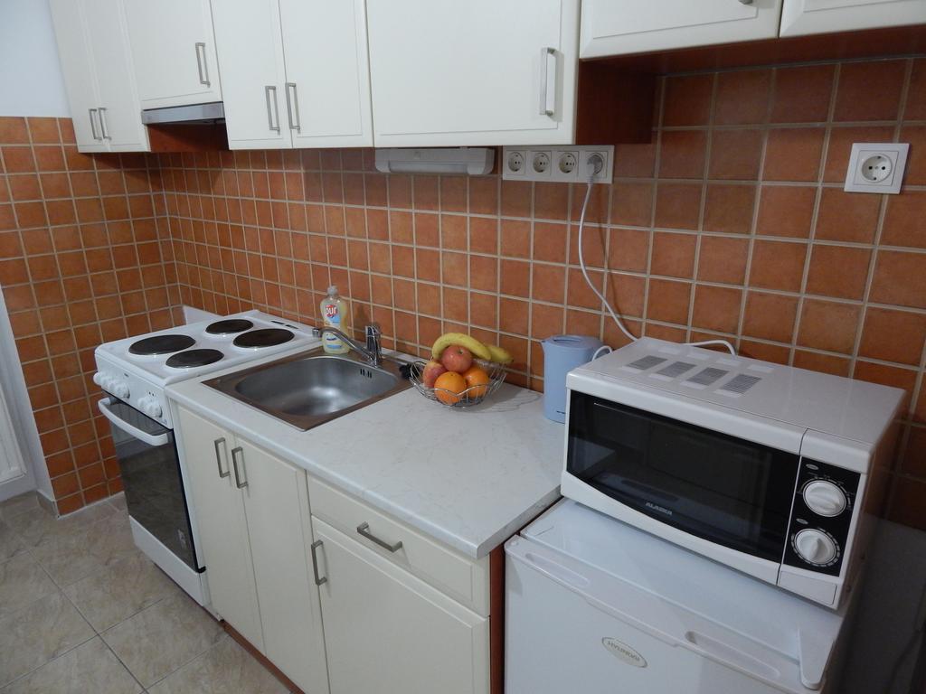 Апартаменты Csillagvirag Apartman Мошонмадьяровар Экстерьер фото
